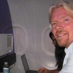 7 американских авиакомпаний предлагают бесплатный доступ к Facebook во время полета